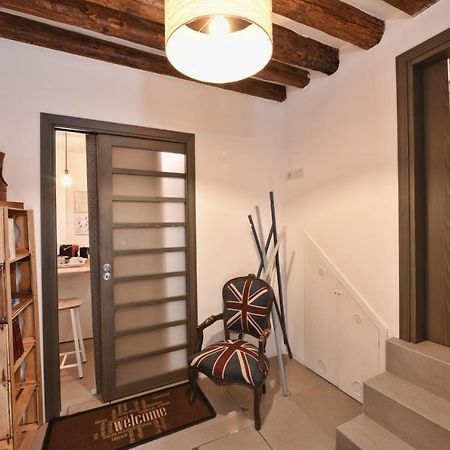 Lively Castello Comfort Room Private Bath & Privacy Venecia Exterior foto